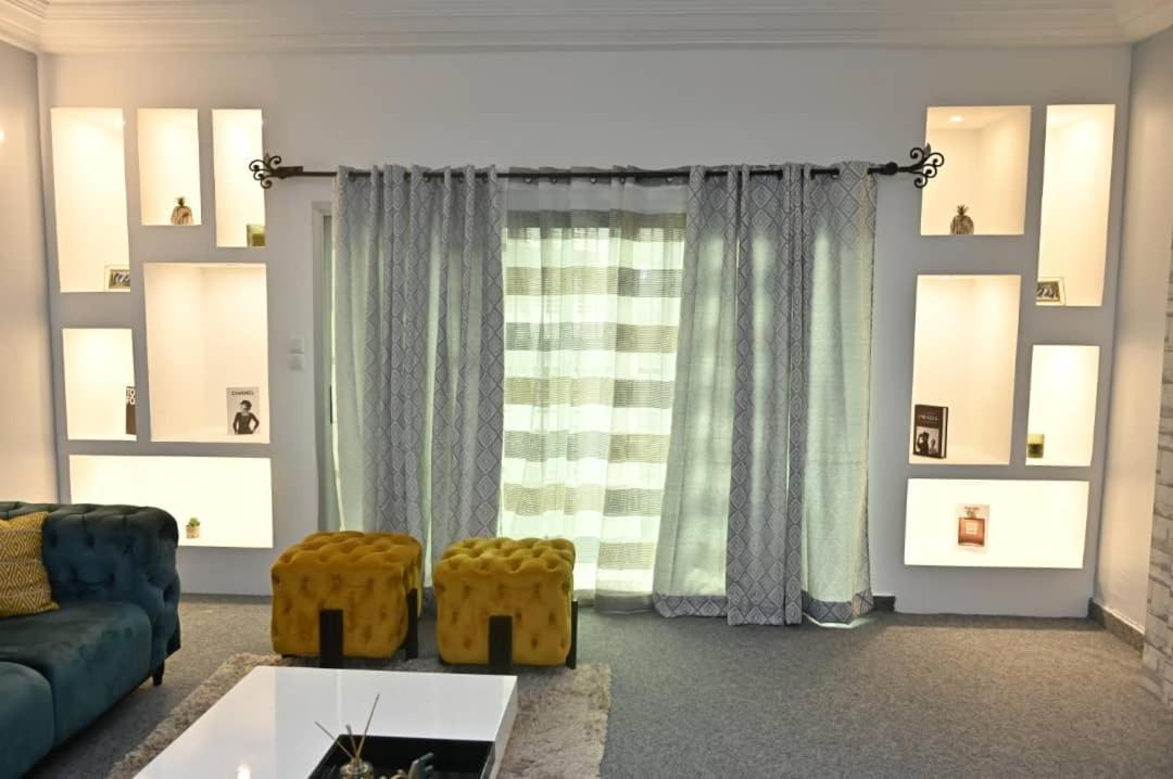 Appartement Cosy Gold Bonapriso Douala Exterior photo