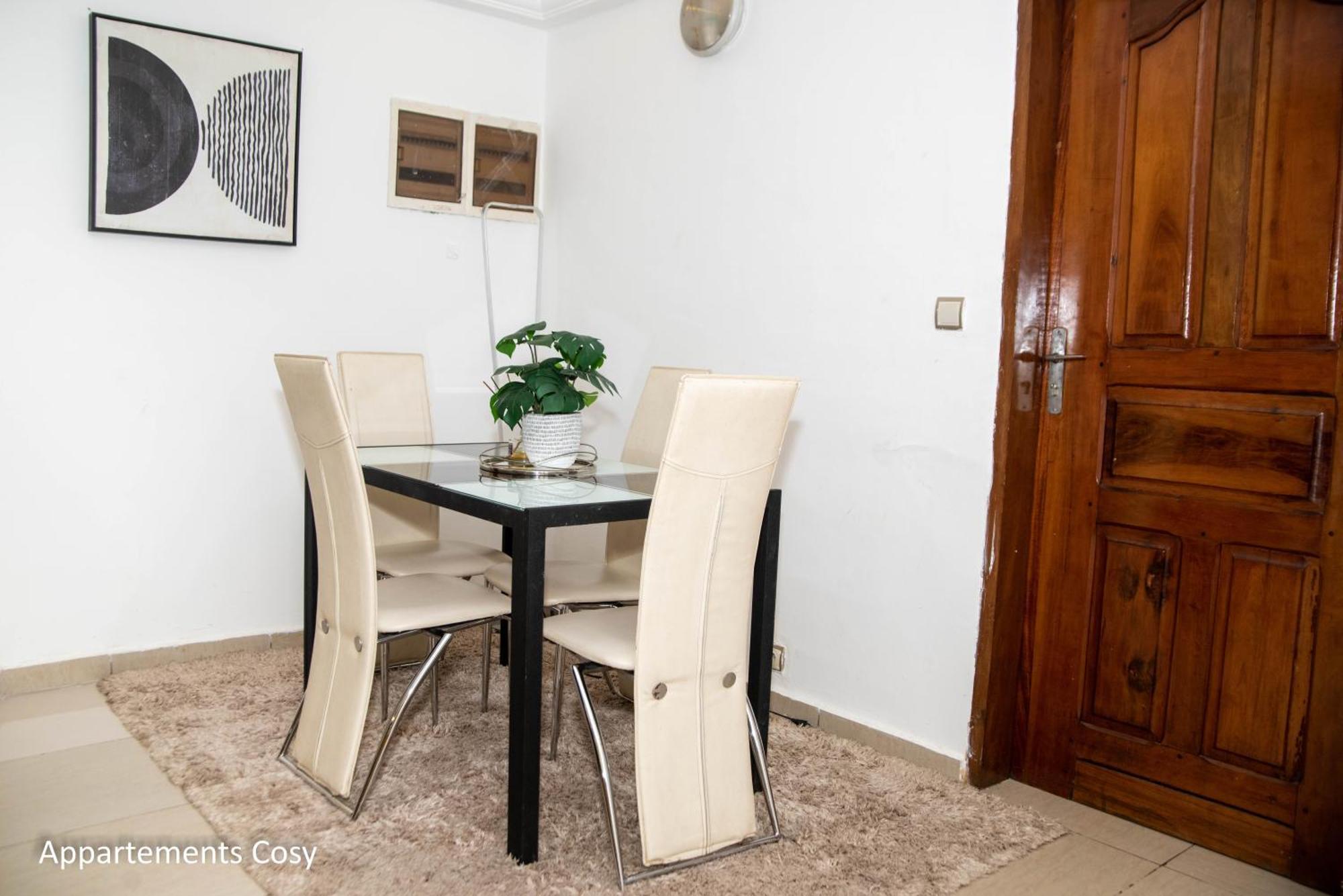 Appartement Cosy Gold Bonapriso Douala Exterior photo
